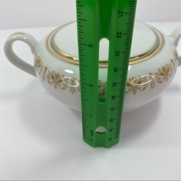 Sheffield Fine China Sugar Bowl Dish with Lid - Picture 9 of 13